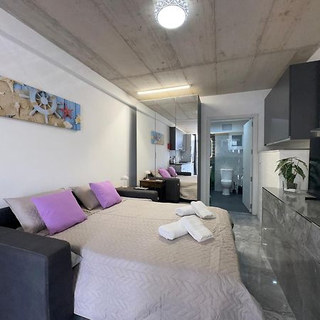 Seafront, Lovely Modern Studio. Apartment Saint Julian's Екстериор снимка